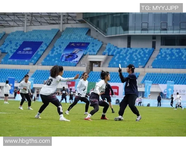 飞盘飞扬:重庆飞盘队的奋斗与成长历程全景纪实 飞盘飞扬:重庆飞盘队的奋斗与成长历程全景纪实